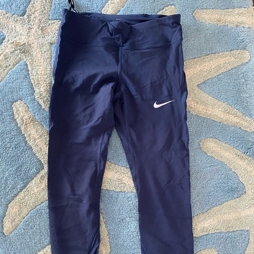 Nike Dri Fit Capri workout pants